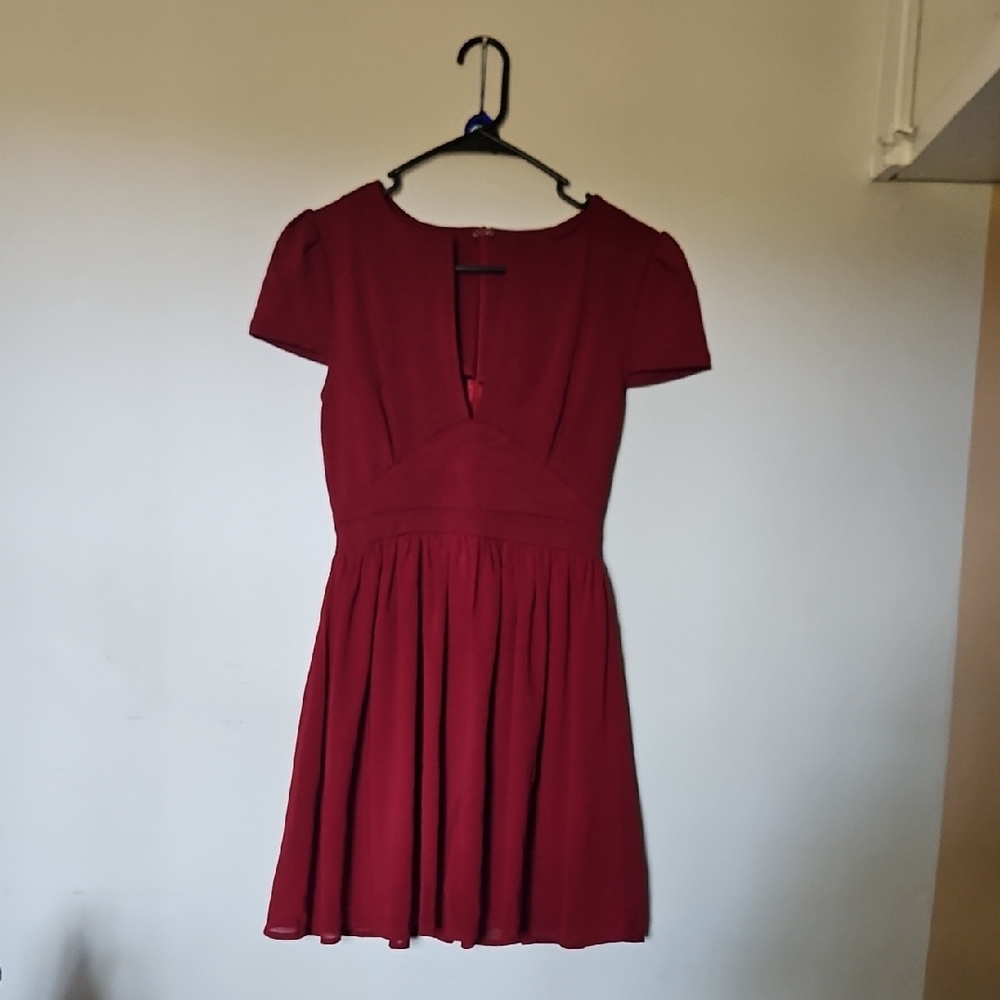 Tobi Wine Red Short Sleeve Fit-and-Flare Mini Dress